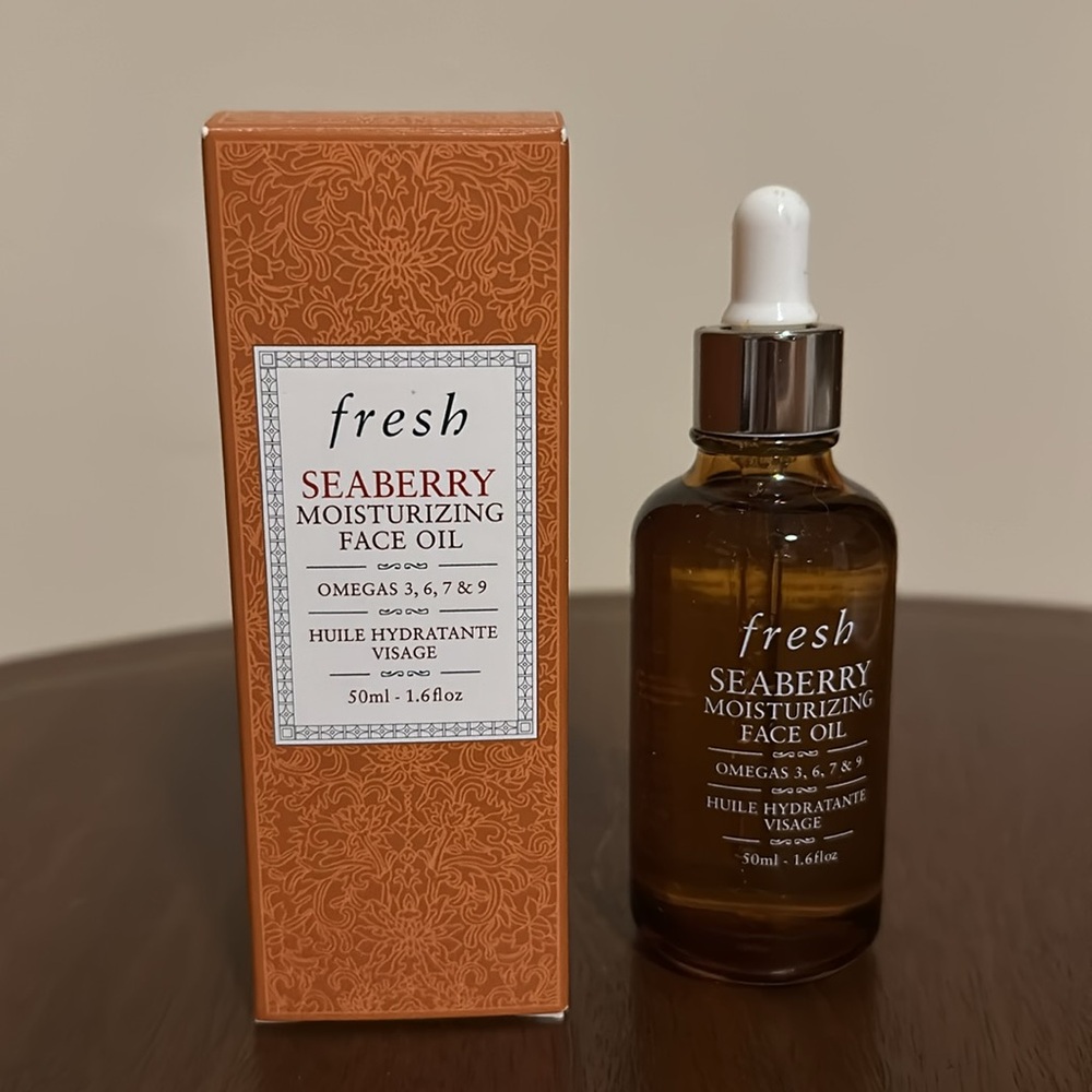 Fresh Seaberry Moisturizing Face Oil new in box